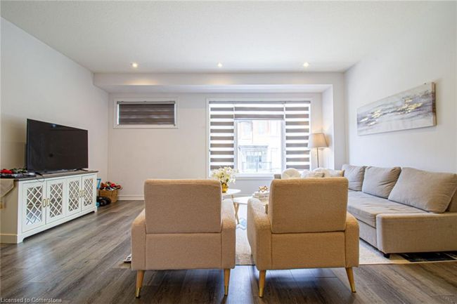 61 - 61 Soho St, Townhouse with 3 bedrooms, 3 bathrooms and 2 parking in Stoney Creek ON | Image 11