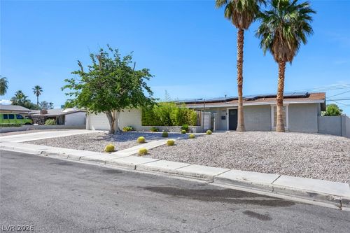 1692 Seneca Ln, Las Vegas, NV, 89169-3175 | Card Image