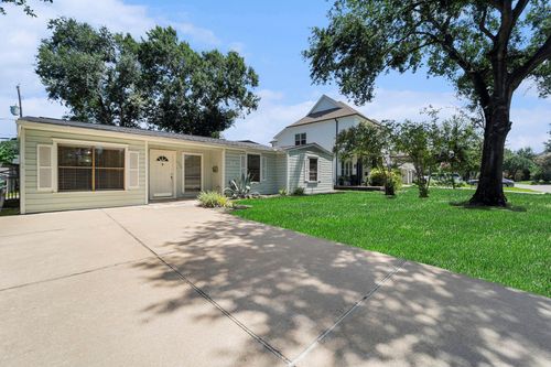 1720 Libbey Dr, Houston, TX, 77018-1839 | Card Image