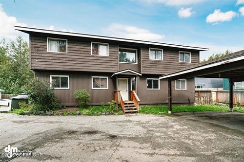 6607 Zurich St, Anchorage, AK, 99507-2164 | Card Image