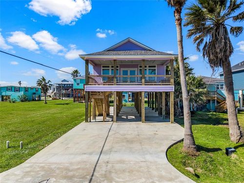 4028 Surf Dr, Galveston, TX, 77554-8803 | Card Image