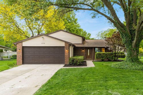 450 Sheryl Dr, Pickerington, OH, 43147-1053 | Card Image