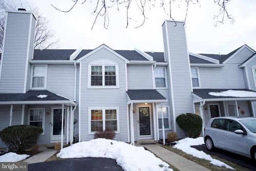 32 Eaton Ct, NEWTOWN, PA, 18940-1654 | Card Image