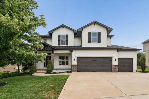 1115 Metfield Ln, Raymore, MO, 64083-7871 | Card Image