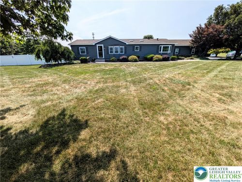 317 S Hokendauqua Dr, NORTHAMPTON, PA, 18067-9764 | Card Image