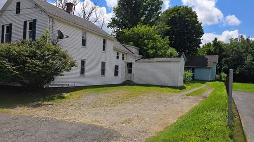 23 Walnut St, Pittsfield, MA, 01201-3940 | Card Image