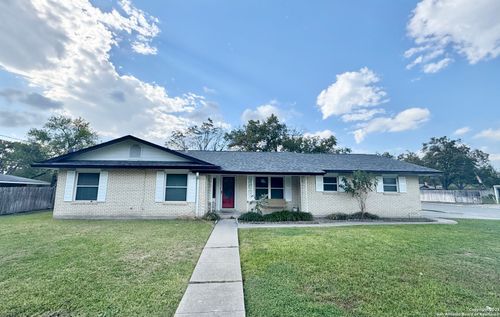 303 Gaiety Ln, Kirby, TX, 78219-1445 | Card Image