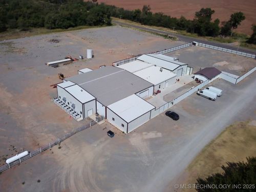 229430 E 600 Rd, Seiling, OK, 73663-1000 | Card Image