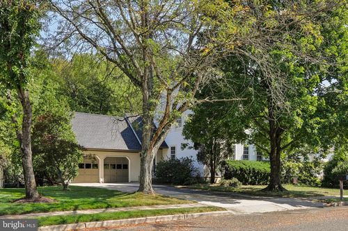 5 Saddle Dr, Mount Laurel, NJ, 08054-9631 | Card Image