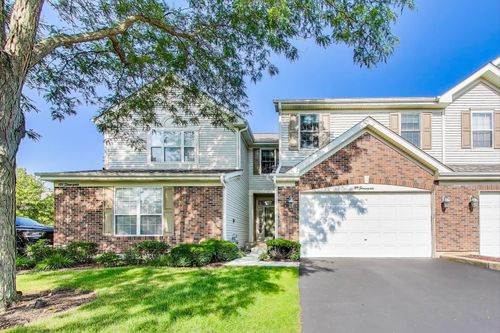 99 Stonegate Ln, Streamwood, IL, 60107-1685 | Card Image