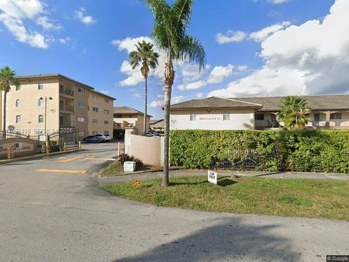 6113-8851 Nw 119th St, Hialeah Gardens, FL, 33018-7923 | Card Image