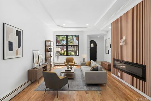 9109 Avenue A, New York, NY, 11236 | Card Image