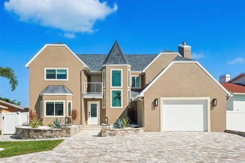 311 22nd St, BELLEAIR BEACH, FL, 33786-3412 | Card Image