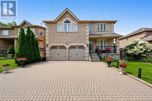 41 Russell Hill Drive, Barrie (Painswick South), ON, L4N0C2 | Card Image
