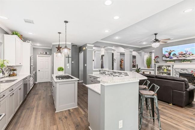 The kitchen design will not disappoint. Imagine the meals you can create in this space. | Image 17