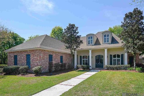 3130 Plantation Key Dr, Baton Rouge, LA, 70816-3732 | Card Image