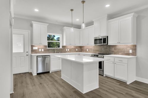 614 N Commerce, Overton, TX, 75684 | Card Image