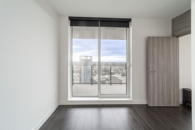 3702 - 9887 Whalley Blvd, Condo with 3 bedrooms, 2 bathrooms and 1 parking in Surrey BC | Image 17