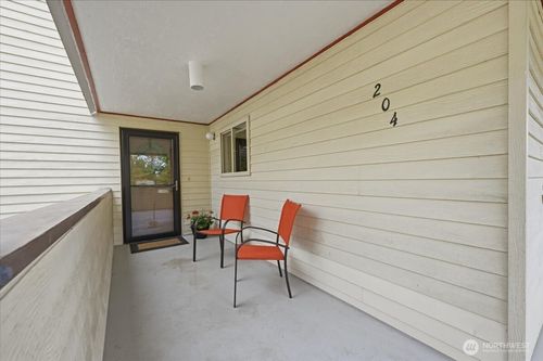 204-8516 196th St Sw, Edmonds, WA, 98026-6319 | Card Image