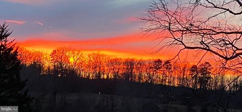 7389 Leeds Manor Rd, MARSHALL, VA, 20115-2256 | Card Image