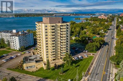 1139 Queen St E, Condo with 2 bedrooms, 1 bathrooms and null parking in Sault Ste. Marie ON | Image 1