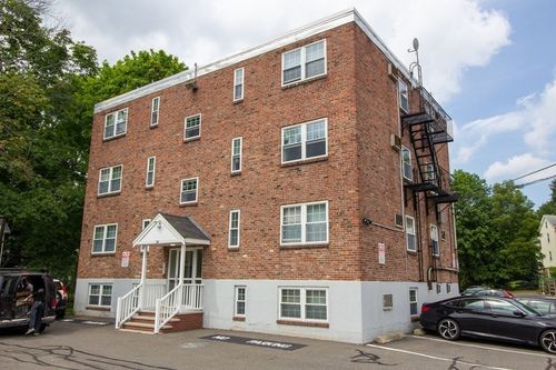 apt-6-34 Clark St, Arlington, MA, 02476-4236 | Card Image
