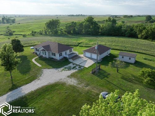 3135 Highway 34, Woodburn, IA, 50275-8040 | Card Image