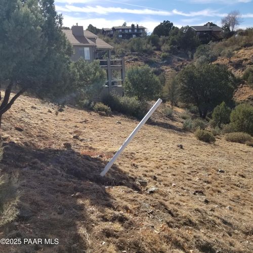 300 Newport Dr, Prescott, AZ, 86303-8804 | Card Image