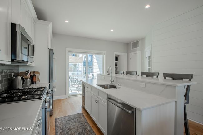 26 Beach St, House other with 3 bedrooms, 3 bathrooms and null parking in Sea Bright NJ | Image 15