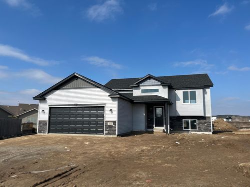 112 Woolgrass Way, Avon, MN, 56310-4538 | Card Image