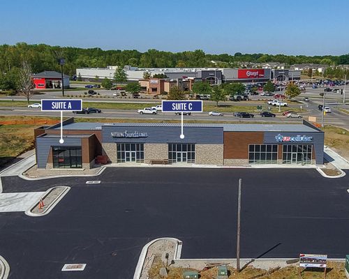 c-2775 Crossroads Blvd, Waterloo, IA, 50702-4409 | Card Image