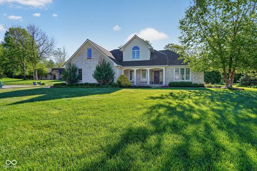 2389 River Birch Ct, Avon, IN, 46123-7476 | Card Image
