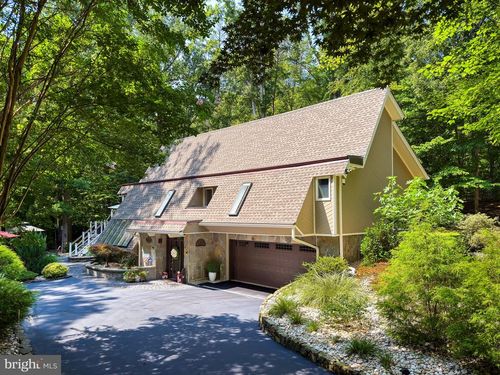 10409 Dominion Valley Dr, Fairfax Station, VA, 22039-2415 | Card Image