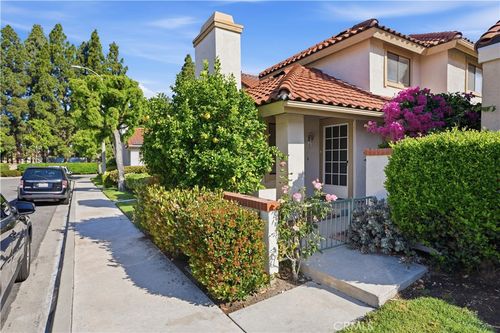 9 Rossano, Irvine, CA, 92620-2548 | Card Image