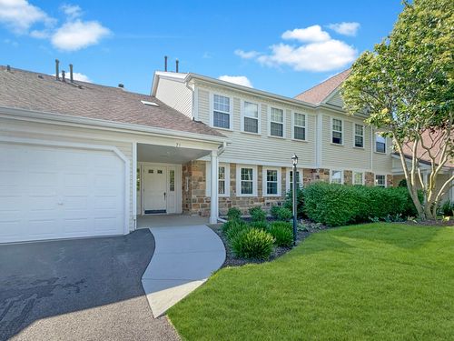unit-b-71 Larch Ct, Schaumburg, IL, 60193-6125 | Card Image
