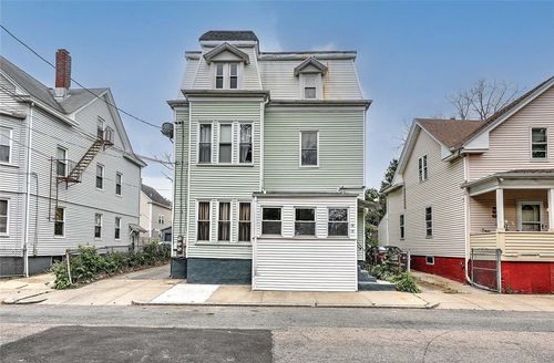 17 Plum St, Providence, RI, 02905-1815 | Card Image