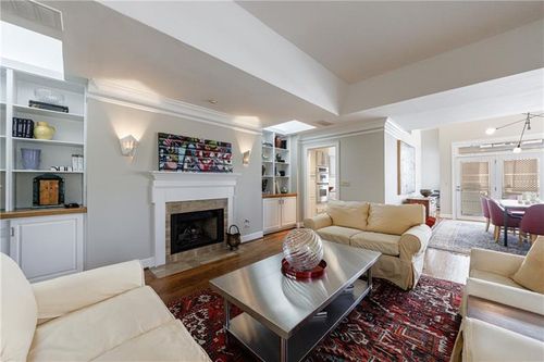 6 Lullwater Est Ne, Atlanta, GA, 30307-1280 | Card Image