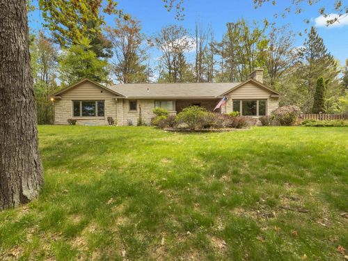 N840 River Drive, Menominee, MI, 49858 | Card Image