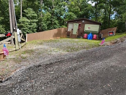 95 7th St, Ellijay, GA, 30540-7006 | Card Image