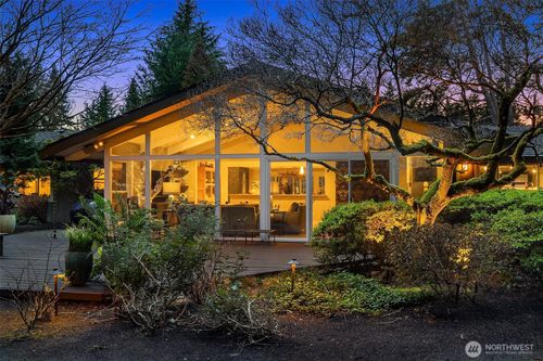 11029 Totem Pole Ln, Woodway, WA, 98020-5237 | Card Image