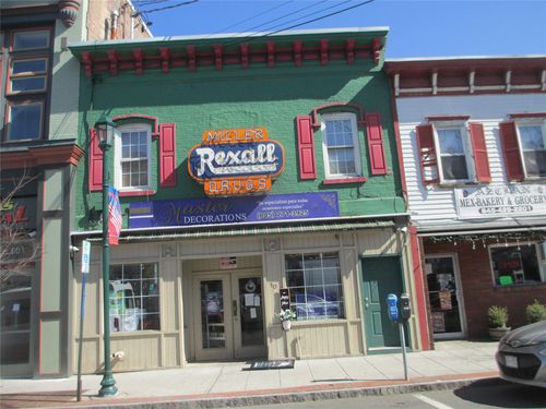 store-10 Broadway, Haverstraw, NY, 10927-1673 | Card Image