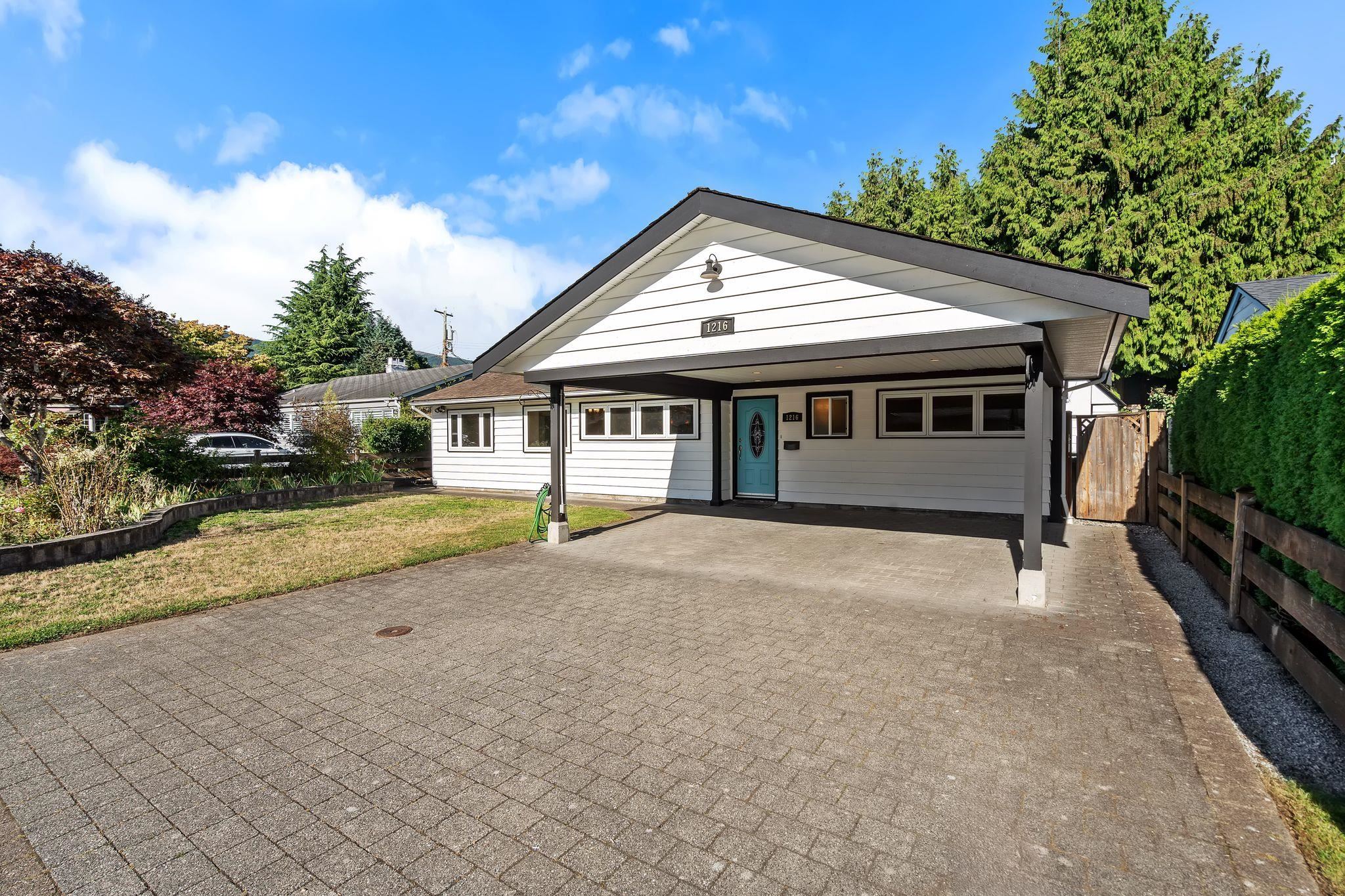 Residential in North Vancouver 3