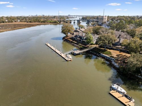 33 Wappoo Creek Pl, Charleston, SC, 29412-2121 | Card Image