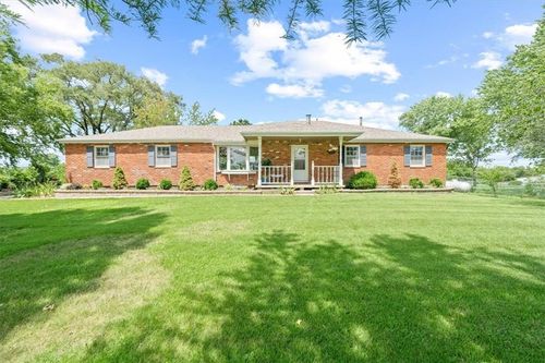 28010 E Lone Jack Ls Rd, Lee's Summit, MO, 64086-9494 | Card Image