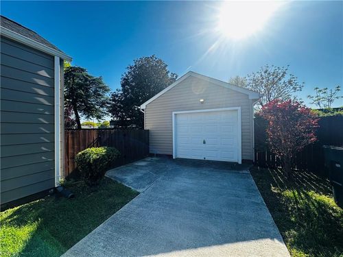 1323 W Norcova Dr, Norfolk, VA, 23502-2022 | Card Image