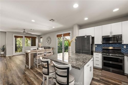 106-817 S Anaheim Blvd, Anaheim, CA, 92805-3818 | Card Image