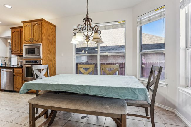 Breakfast area | Image 12