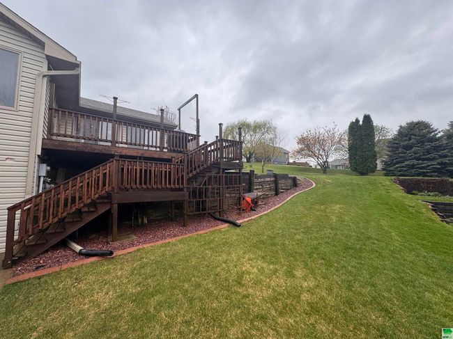 951 Springbrook Dr, House other with 3 bedrooms, 3 bathrooms and null parking in Hinton IA | Image 8