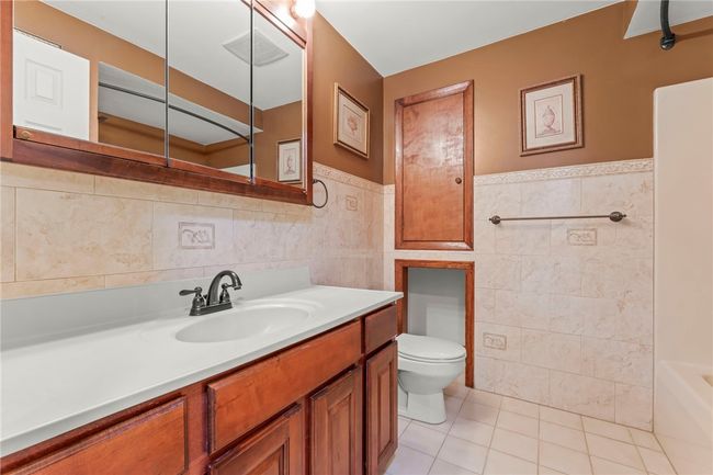 6001 Dashwood Dr, House other with 3 bedrooms, 3 bathrooms and 2 parking in Bethel Park PA | Image 21