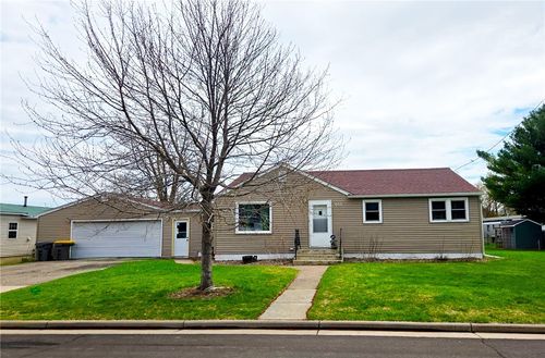 660 Oak St, Baldwin, WI, 54002-9366 | Card Image